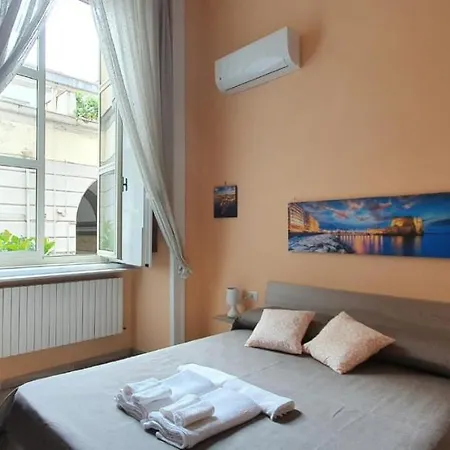 Bed & Breakfast Le Vie Del Centro - Neapel